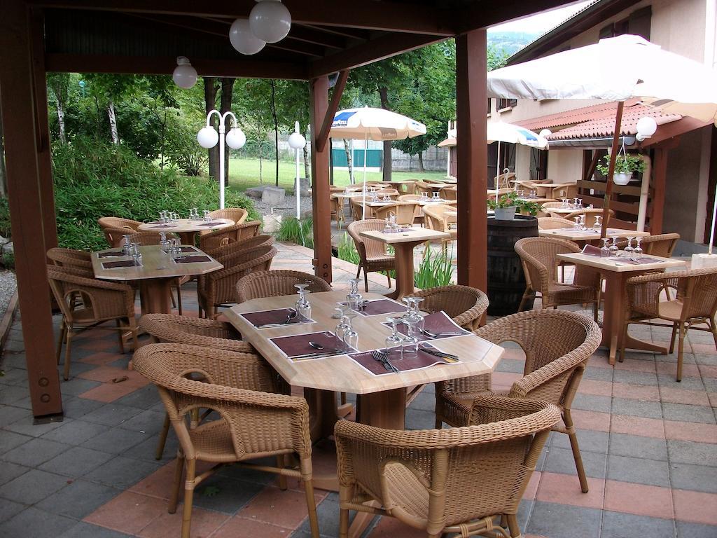 Kyriad Grenoble Sud - Seyssinet Exterior foto