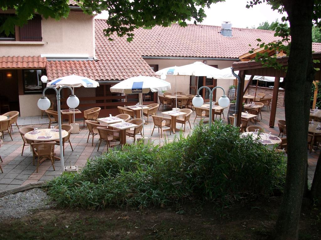 Kyriad Grenoble Sud - Seyssinet Exterior foto